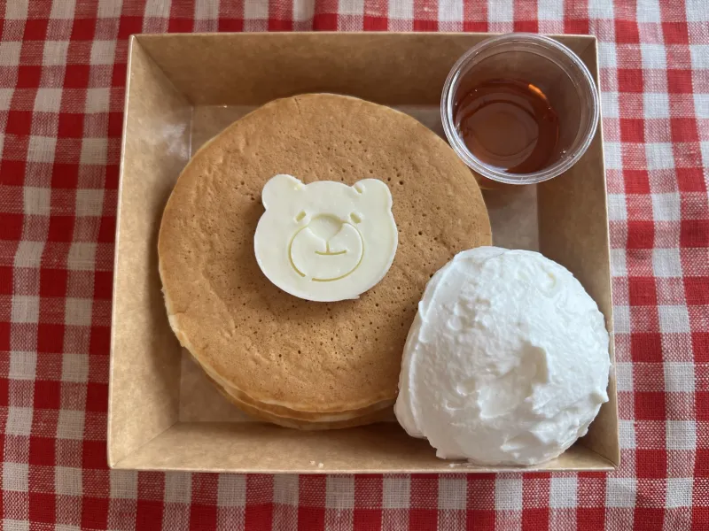 前回、たくさんのみなさんにお召し上がりいただいた「ごろうのホットケーキ」　。今回は秋らしいトッピングも加えてご用意します！