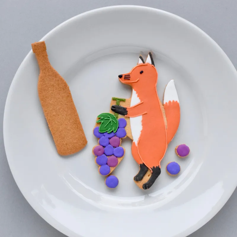 「きつねとブドウ（アイシングクッキー）」ブドウとれたよー。