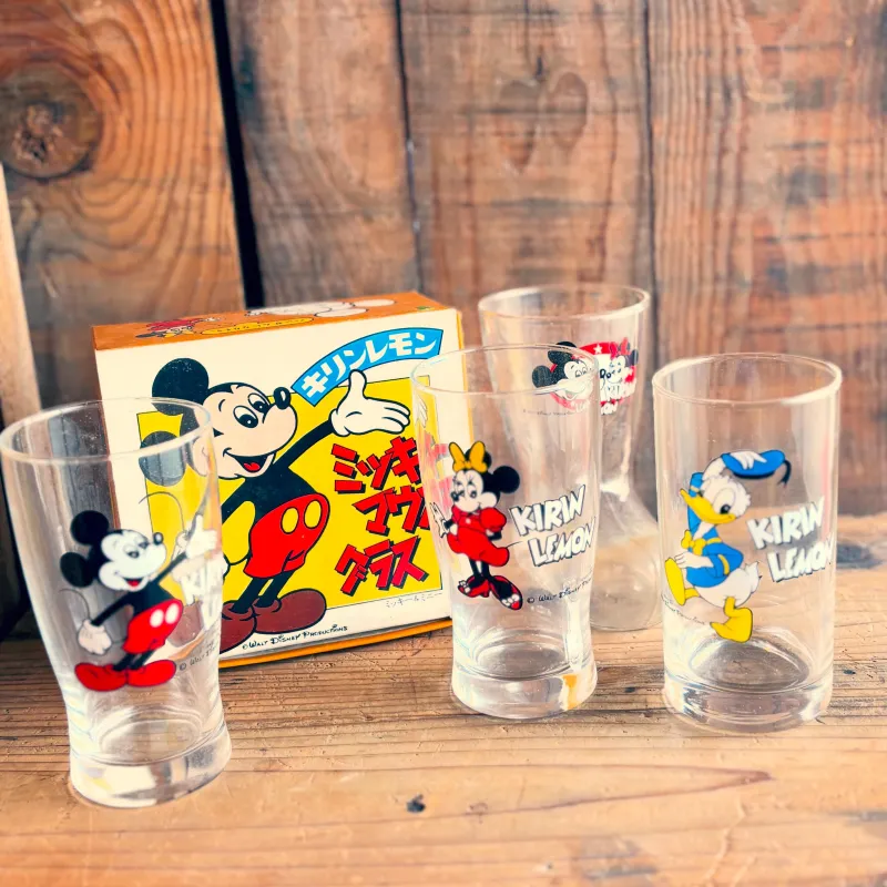 昭和のキリンレモンノベルティーのディズニーグラスもたくさんお持ちします。