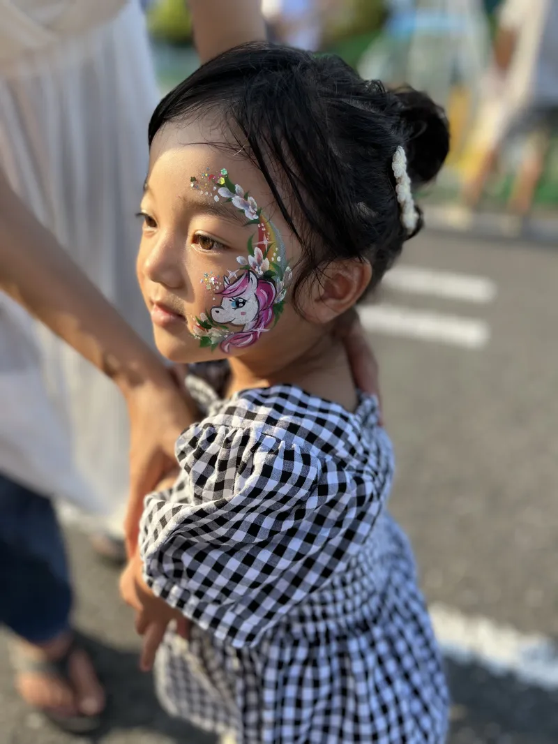 ユニコーンペイント。髪の毛は好きな色をえらぼう！