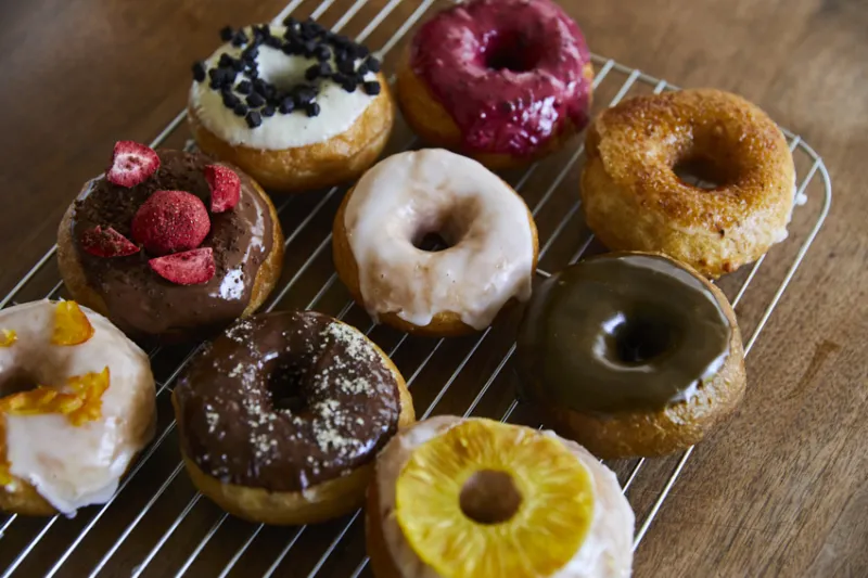 HUGSY DOUGHNUT