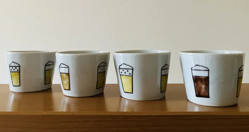 おつまみを入れるのにピッタリなビール柄のカップ