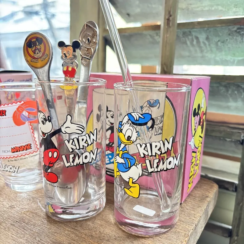酒屋さんでもらえた昭和のキャラクターやノベルティガラスコップ