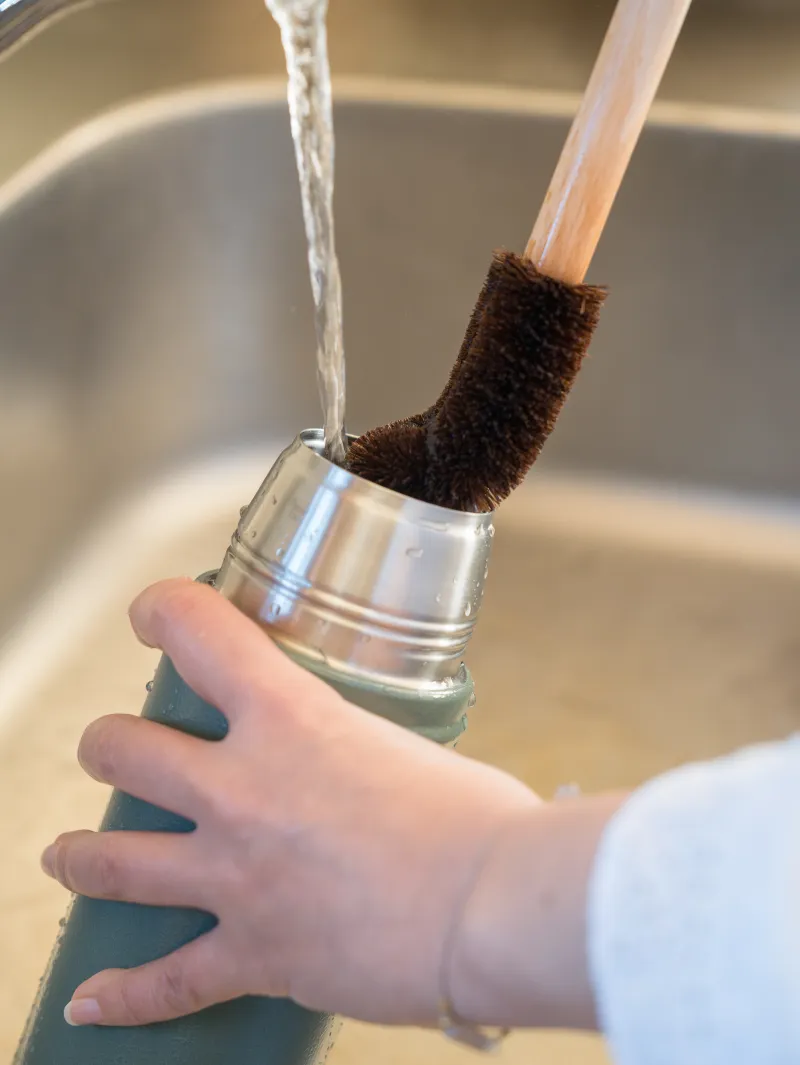水筒洗の救世主「しゅろのやさしいたわし　水筒用」