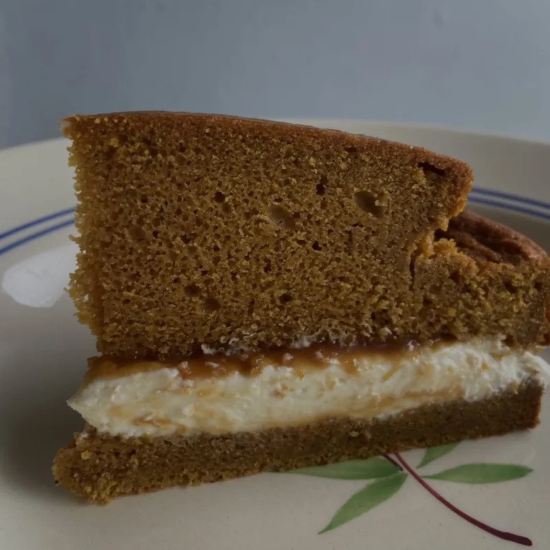 米粉のキャラメルパンプキンスパイスケーキ