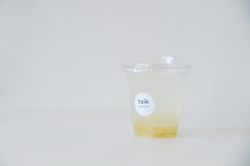 自家製フルーツシロップ・パインソーダ