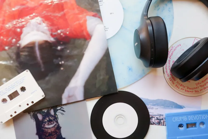 本と音楽の店 つぐみ