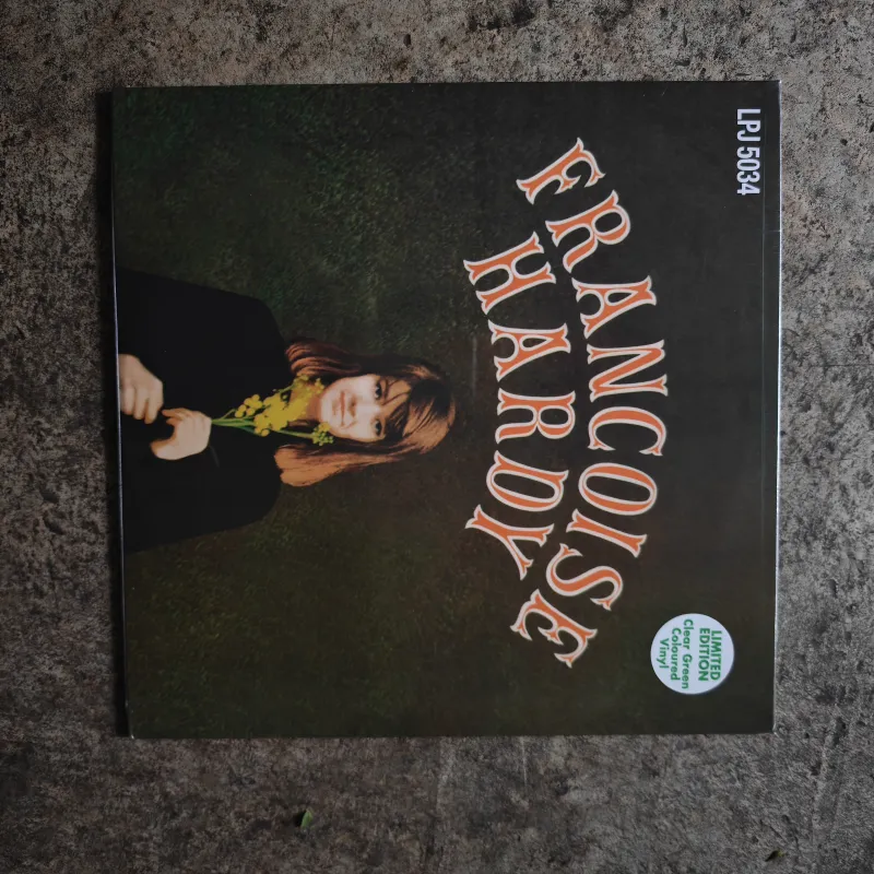 ベックのレアトラック集。これも花ジャケット。大好きな映画「エターナル・サンシャイン」の主題歌はこちらで聴けます！