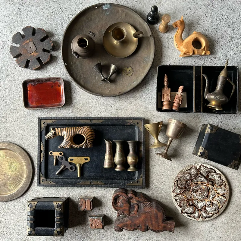 金属の道具や動物モチーフの古道具達（参考画像）