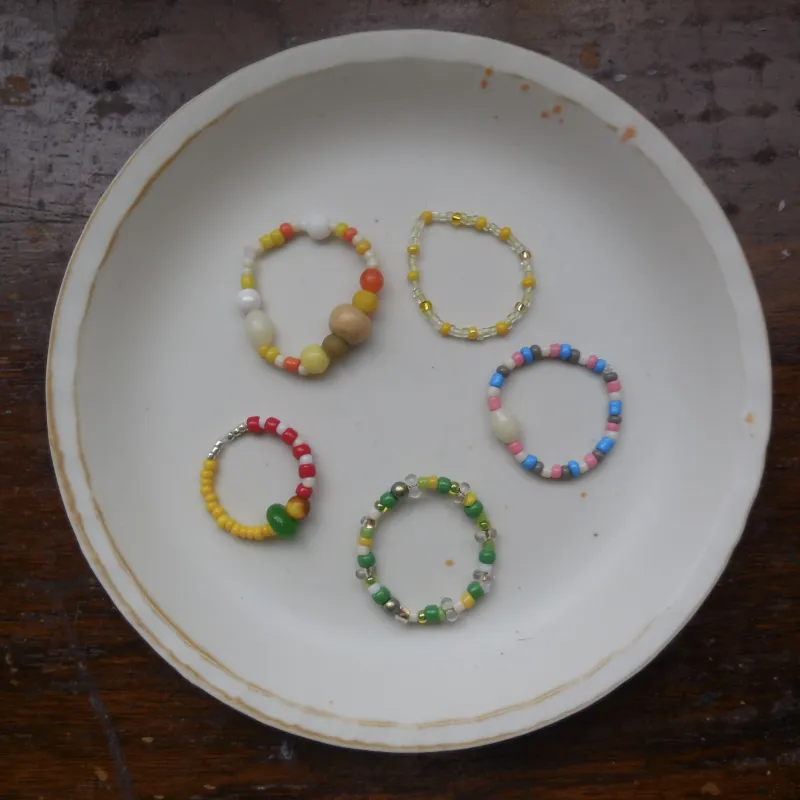ビーズのゆびわ