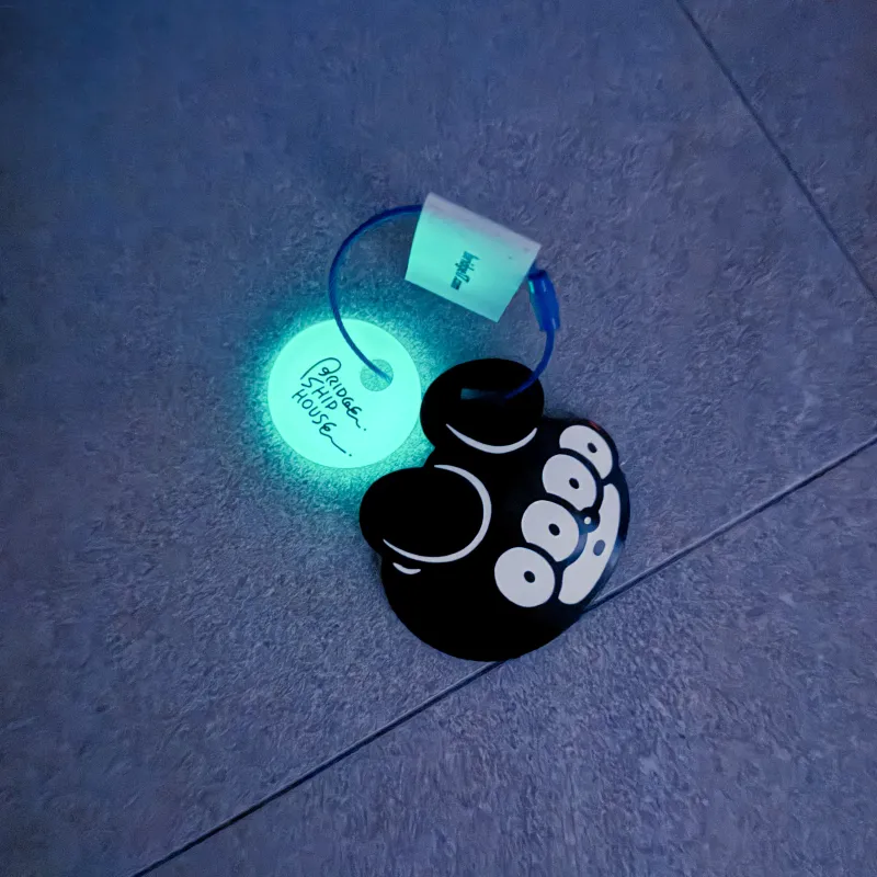 暗闇で光るキーリング