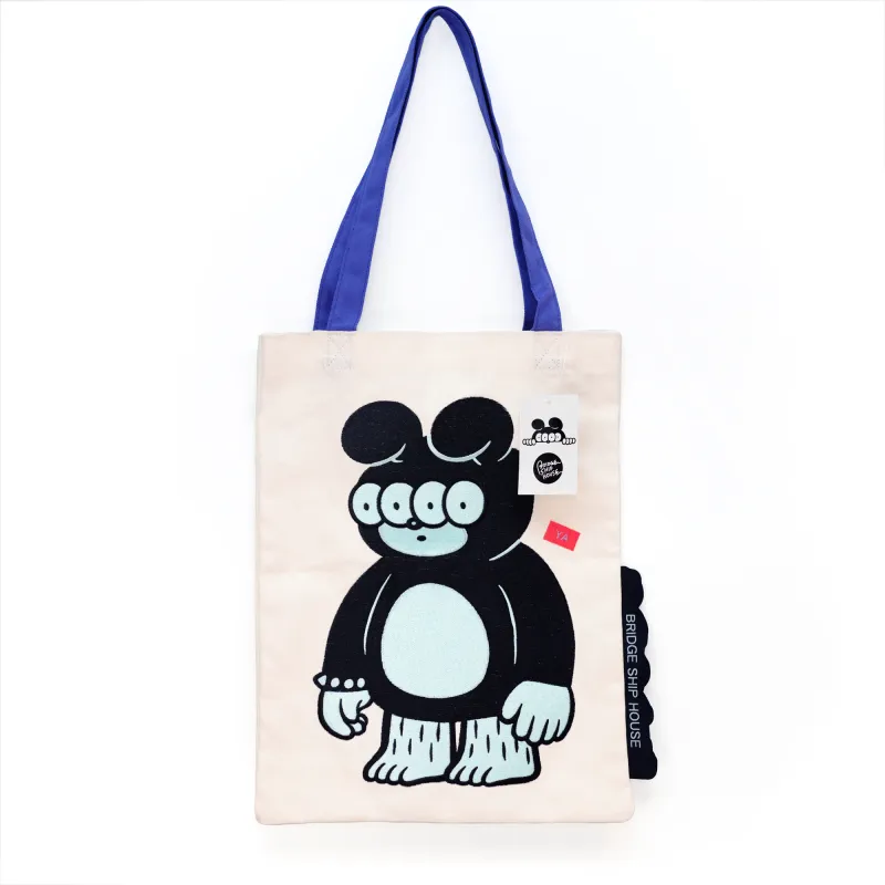 でっかい刺繍のトートバッグ