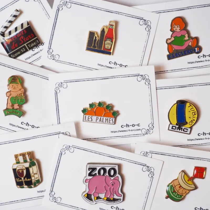 企業の昔のノベルティなど種類豊富なピンバッジ