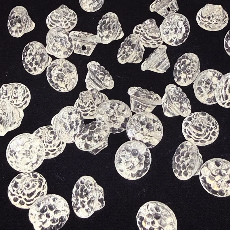 50年～70年代に作られていたシャツ用の日本のガラスボタン