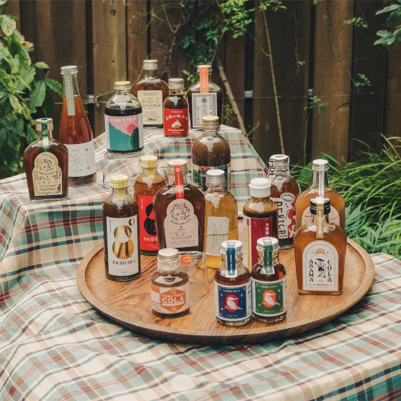 約20種類登場するクラフトコーラのシロップ。お好きなグラスでお家でじっくり楽しむ用です。