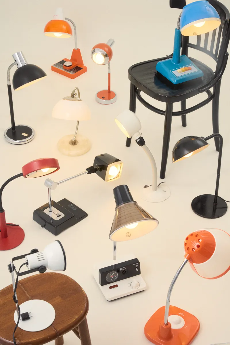 海外製のもの、日本製のもの、ジャンルを問わず集めた面白いデスクライト