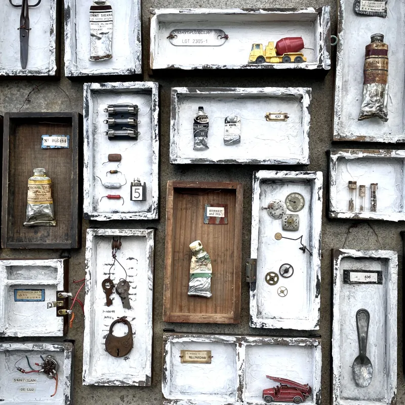 小さな木箱に小さな世界