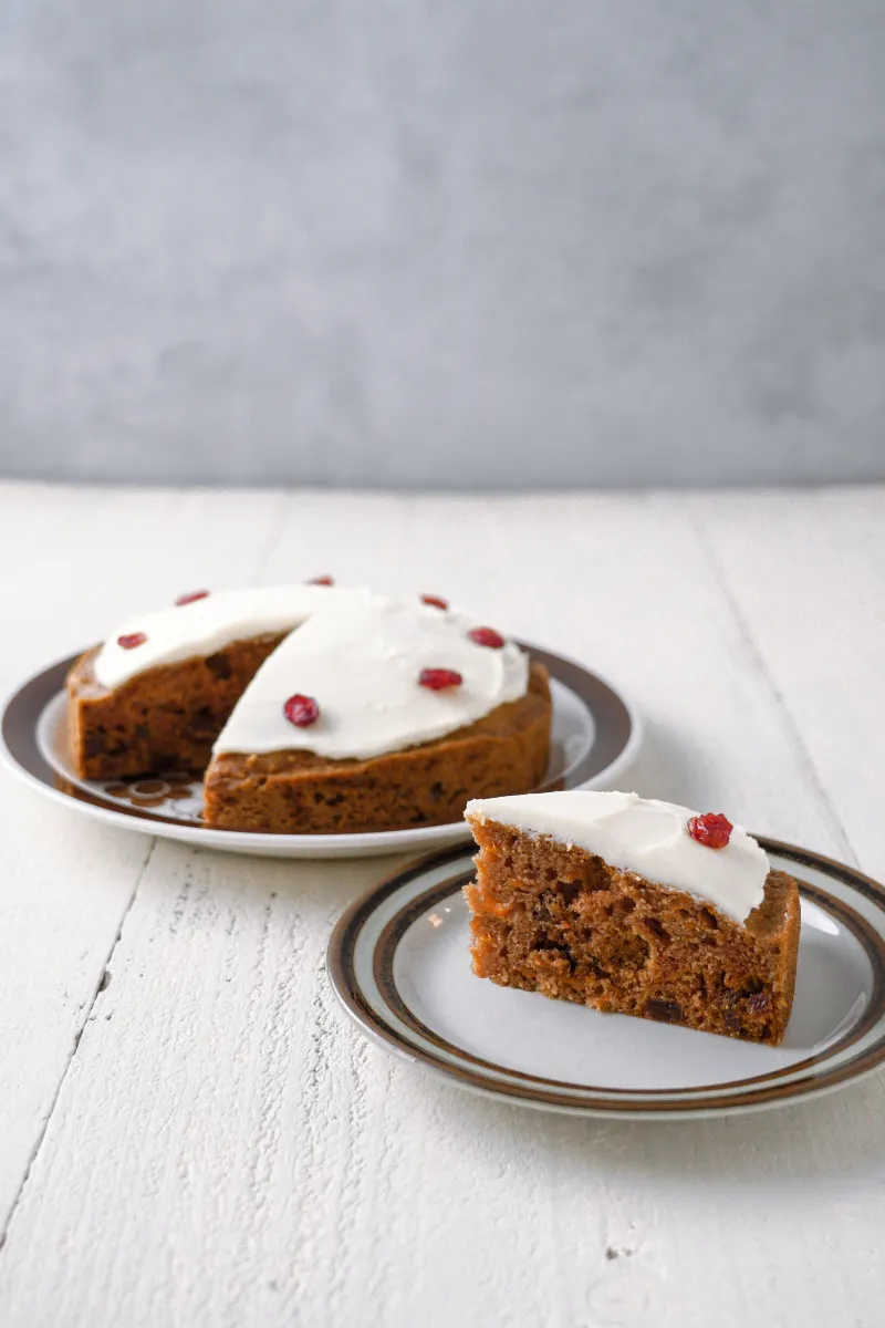 お店で一番人気なこだわりキャロットケーキ