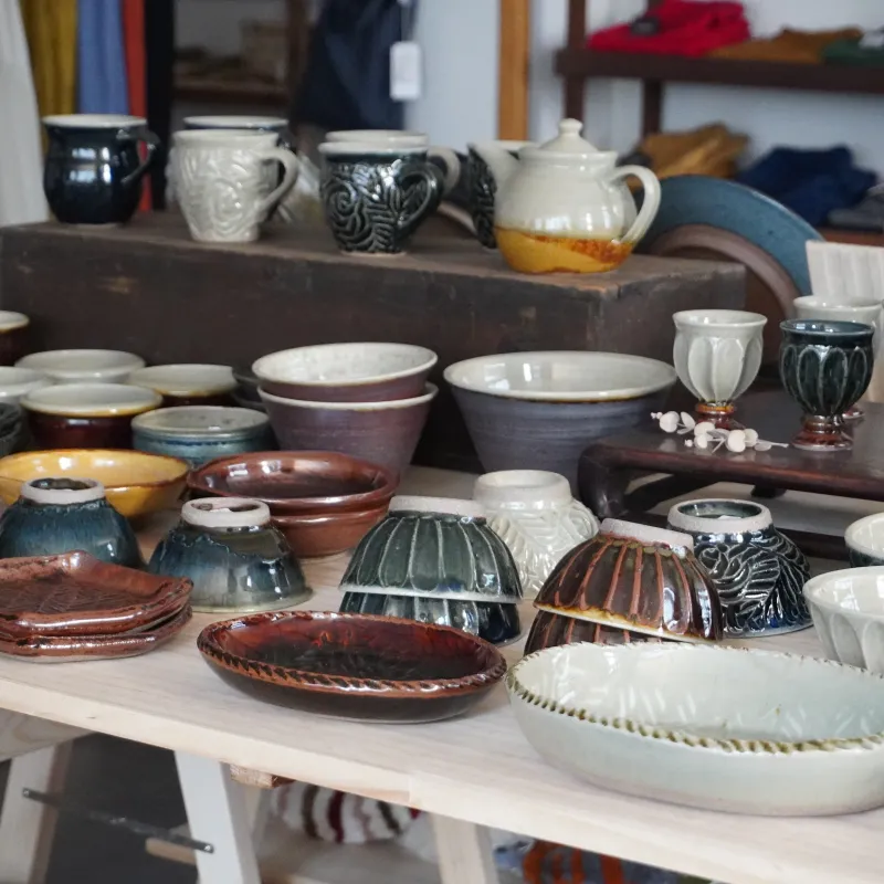 熊本県玉名で制作される「まゆみ窯」真弓亮司さんのうつわ