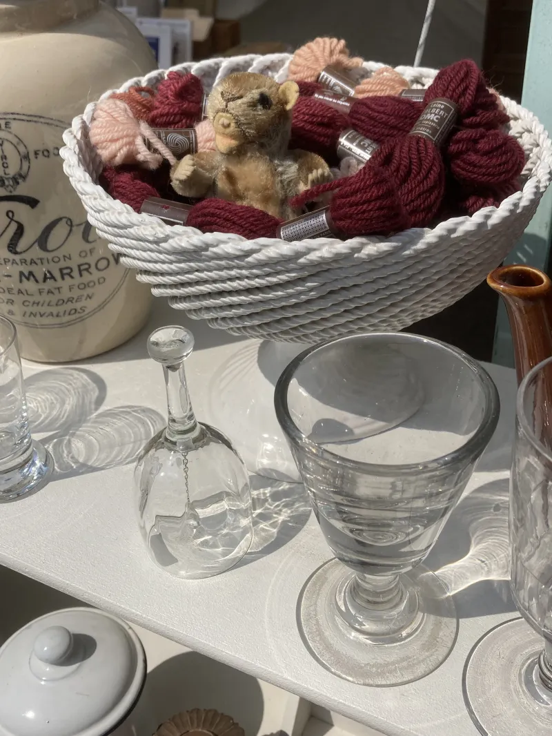 フランスの古いグラスや陶器