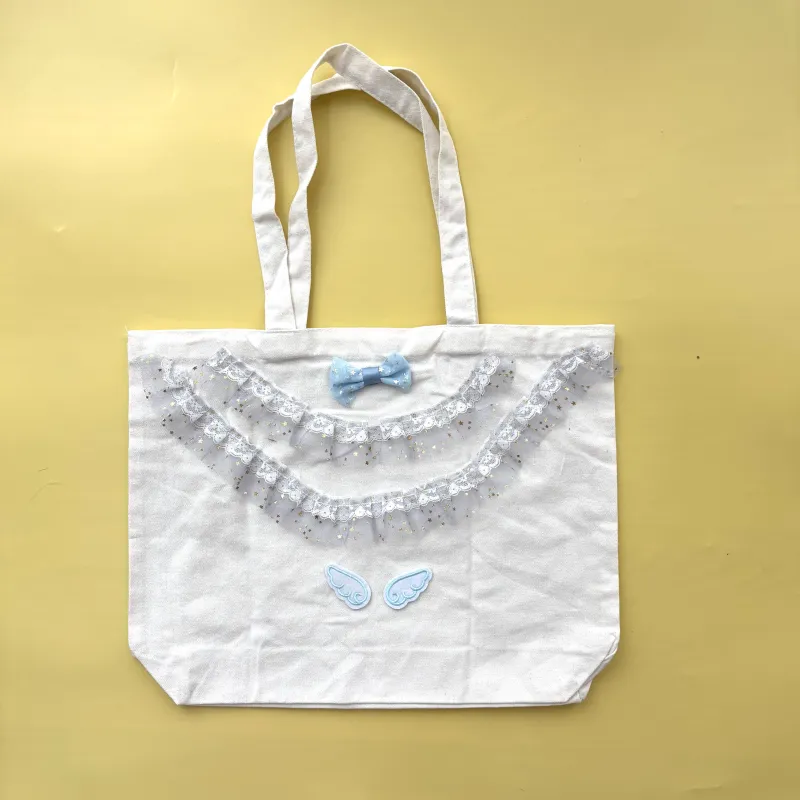 デコレーションされたバッグ