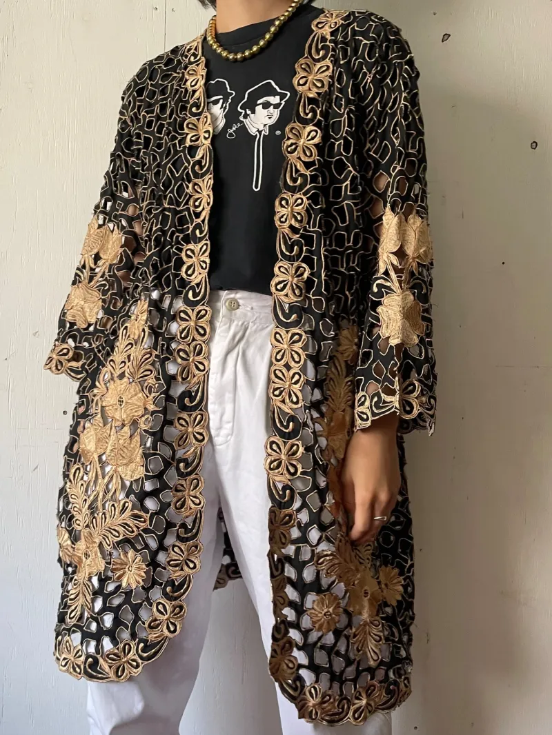 1970年代、カットワークが素晴らしいメキシコ製ガウン