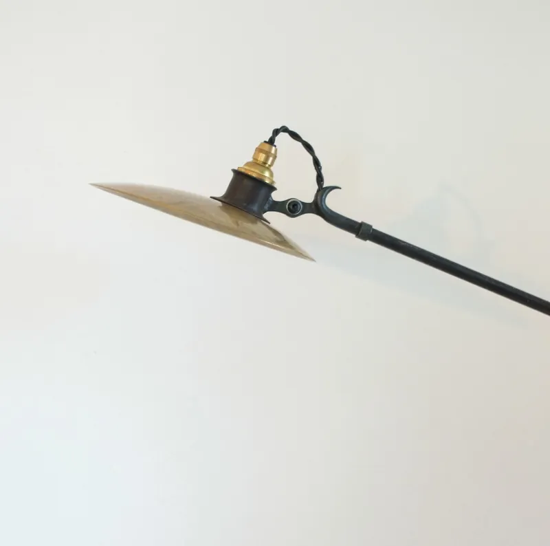 「ウォールライト」壁面に設置する灯り