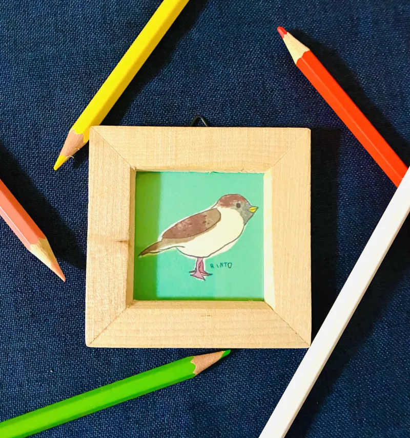 今回初登場！　真四角ミニミニフレーム。鳥さん中心にさまざまな絵柄でチョコっと飾るのに可愛いいサイズ。