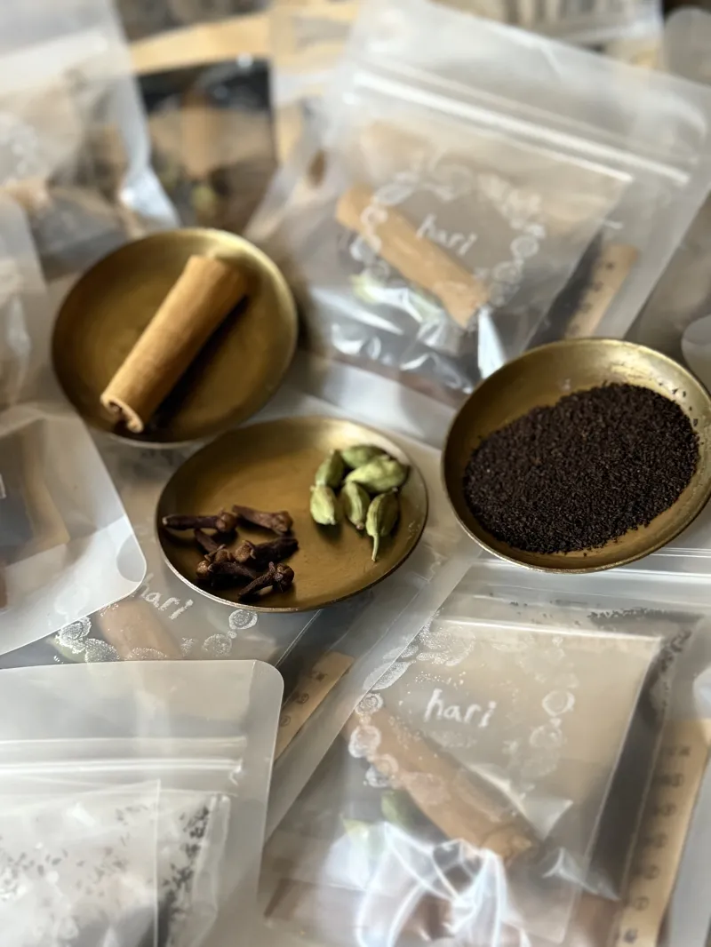 厳選したセイロンティーとオリジナルスパイスのマサラチャイキット