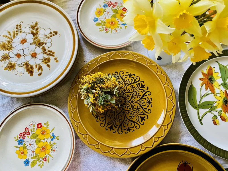 可愛い柄の1970年代stoneware！