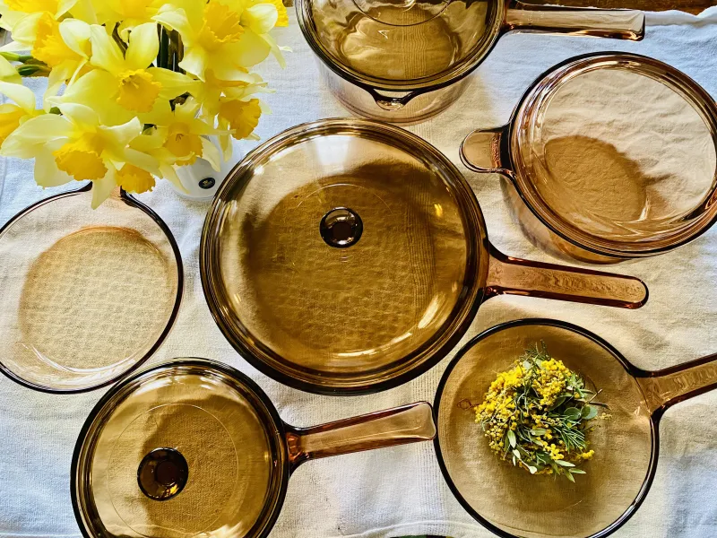 houtiの定番人気商品！　フランス「VISON」のガラス鍋やフライパン。いつものお料理がスペシャルになりますね！