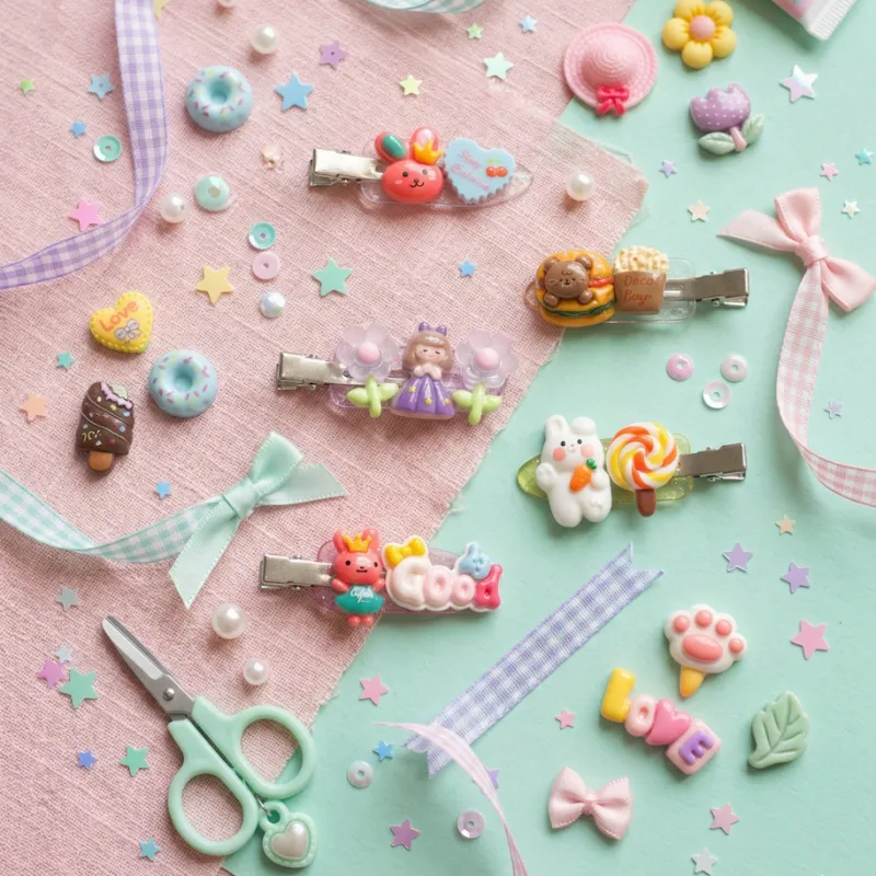 髪につけてもバックにつけても可愛いクリップ！　好きなデコパーツを組み合わせれば、自分だけのオリジナルも作れるよ。