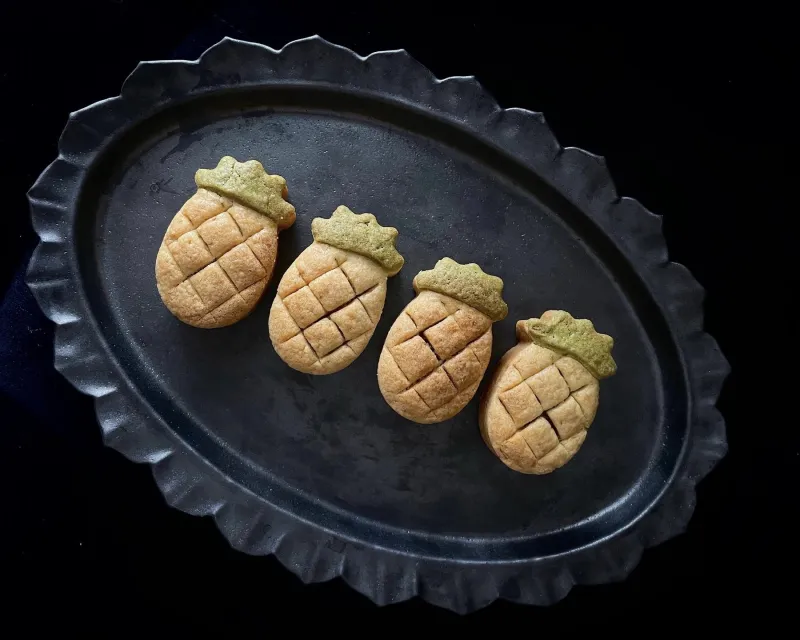 一六八の無添加パイナップルケーキ、型が可愛くて手土産におすすめします。