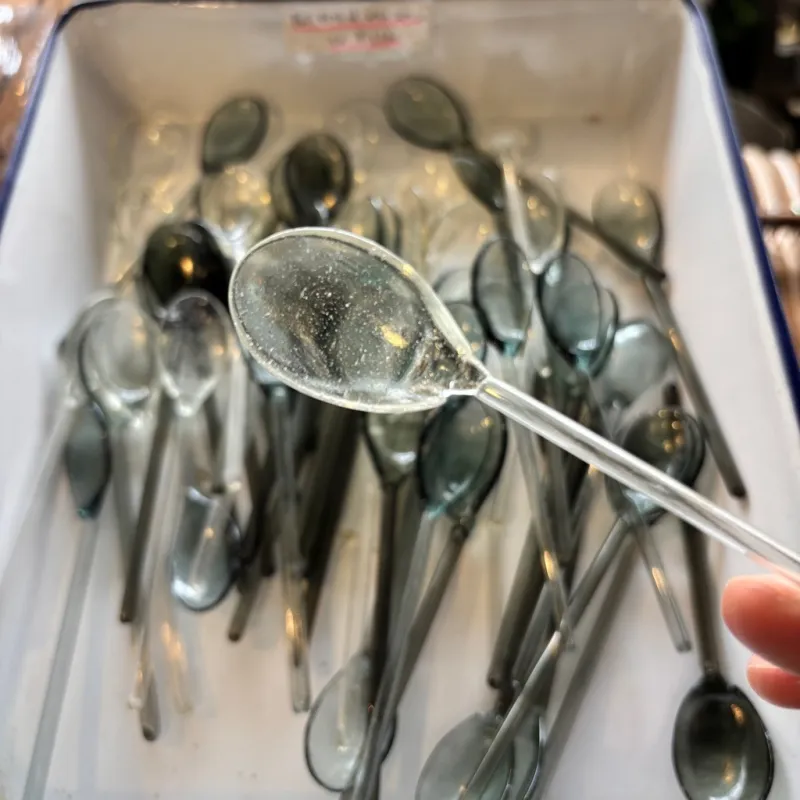 昭和初期に作られたゆらゆらガラスのスプーン（デッドストック）