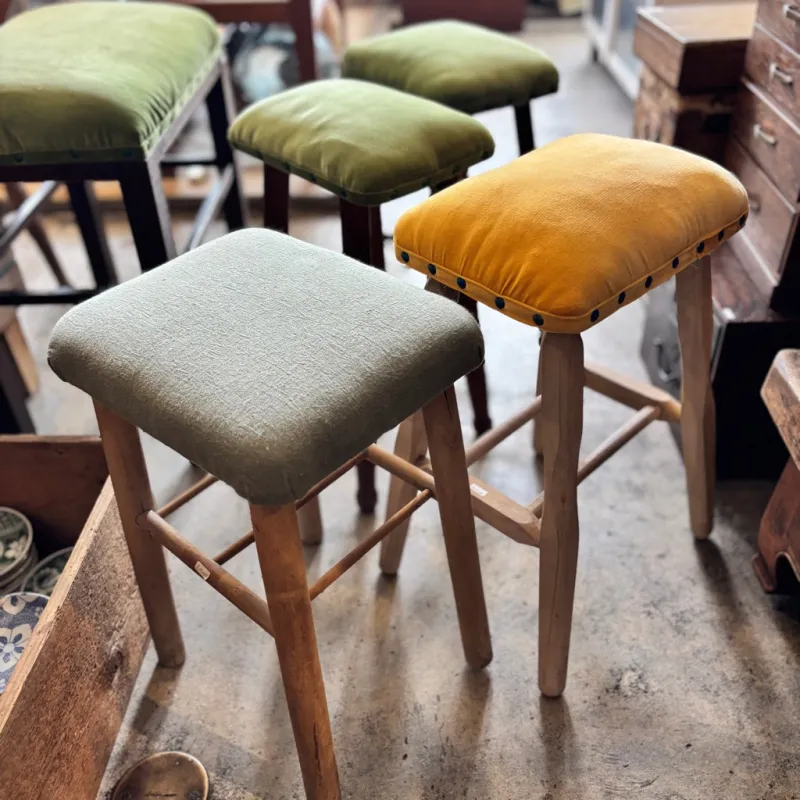 昭和初期から中期頃の木製スツール、座面は現在の生地に張り替えています。