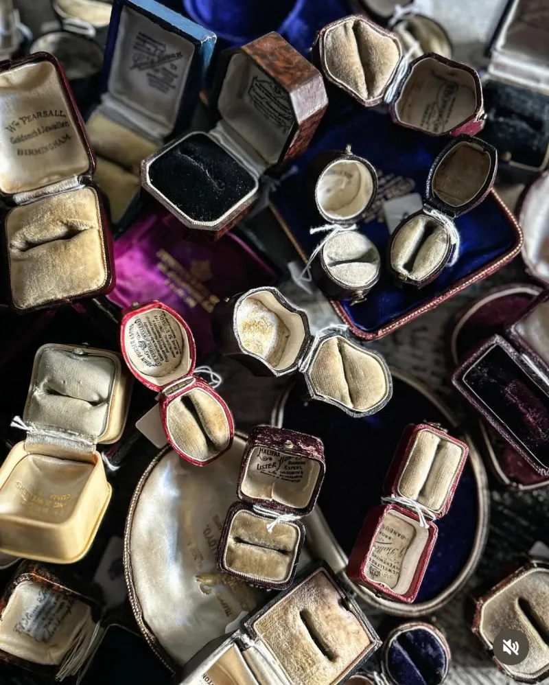 1900年代初頭のイギリス製ジュエリーケース