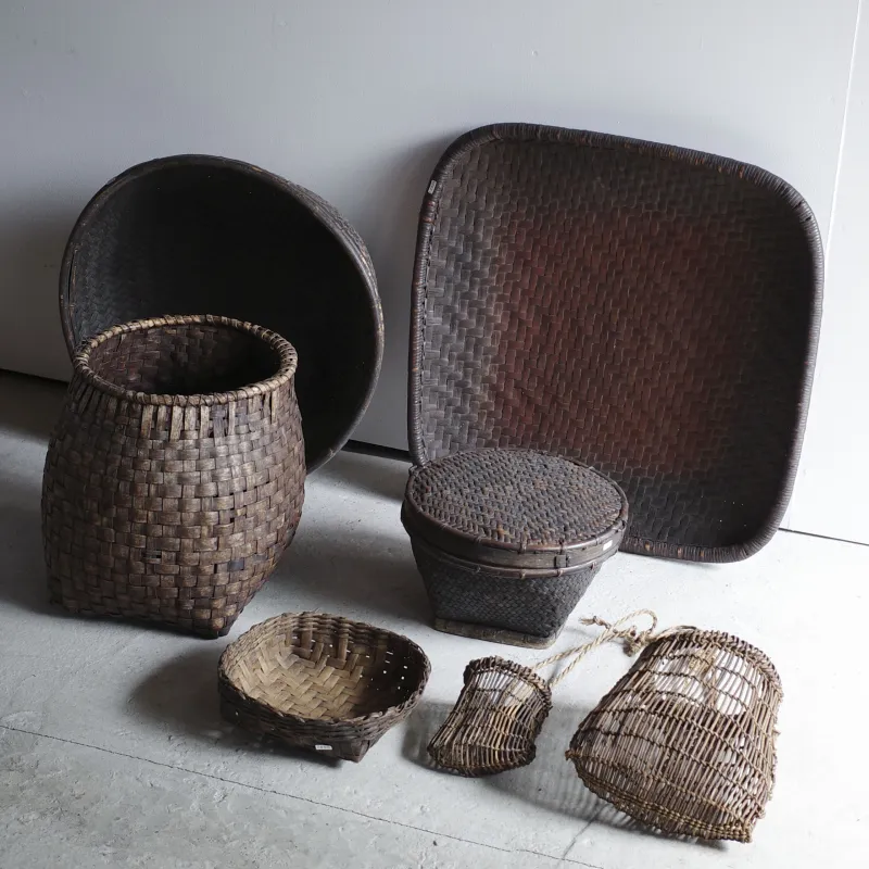 日本、フィリピンの古い編みカゴ