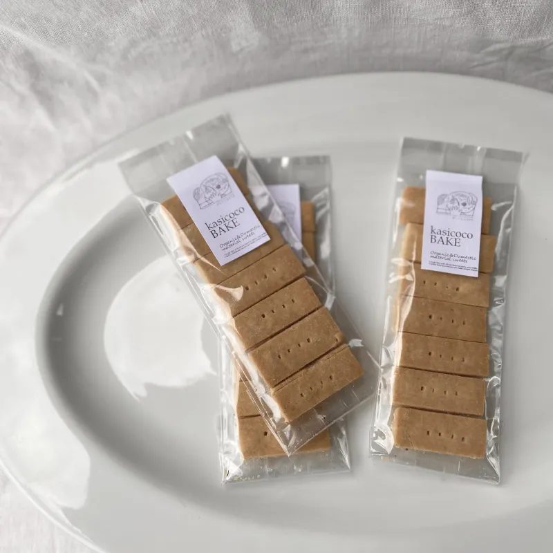 メープルシロップの甘さにちょっぴり塩気を効かせた素朴な味わいの｢米粉のショートブレッド」（乳、卵、小麦不使用）