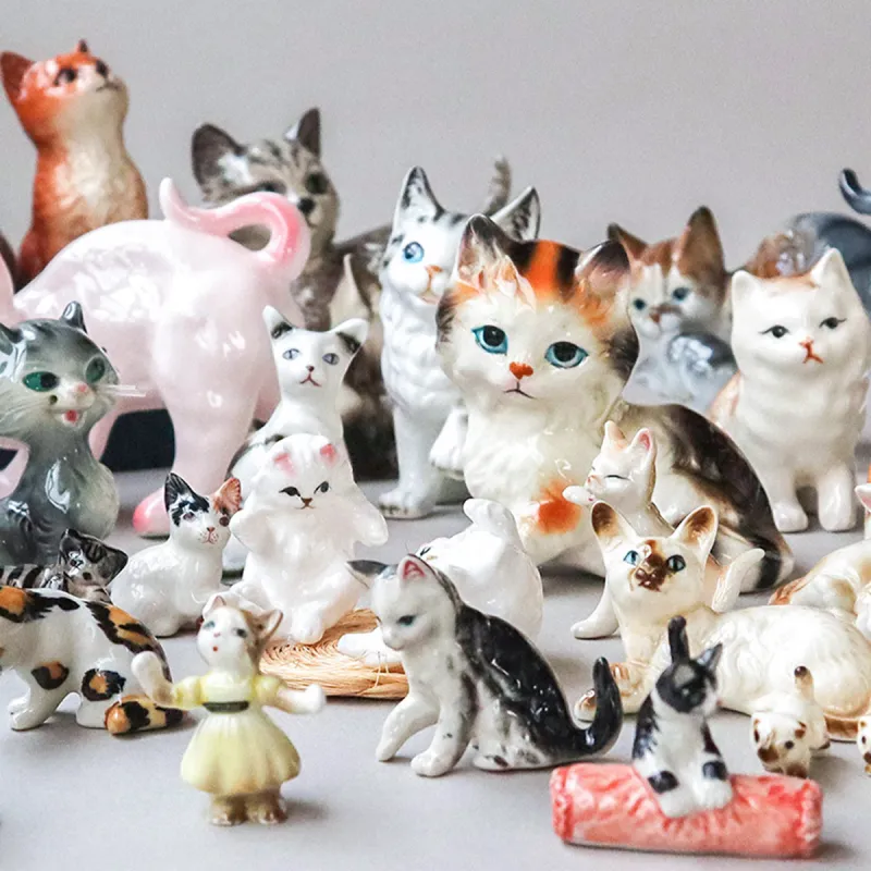 ミニカード「ろうそくの木」ろうそくの灯る木の下に集うのは、これまでの作品に登場してきた動物たち