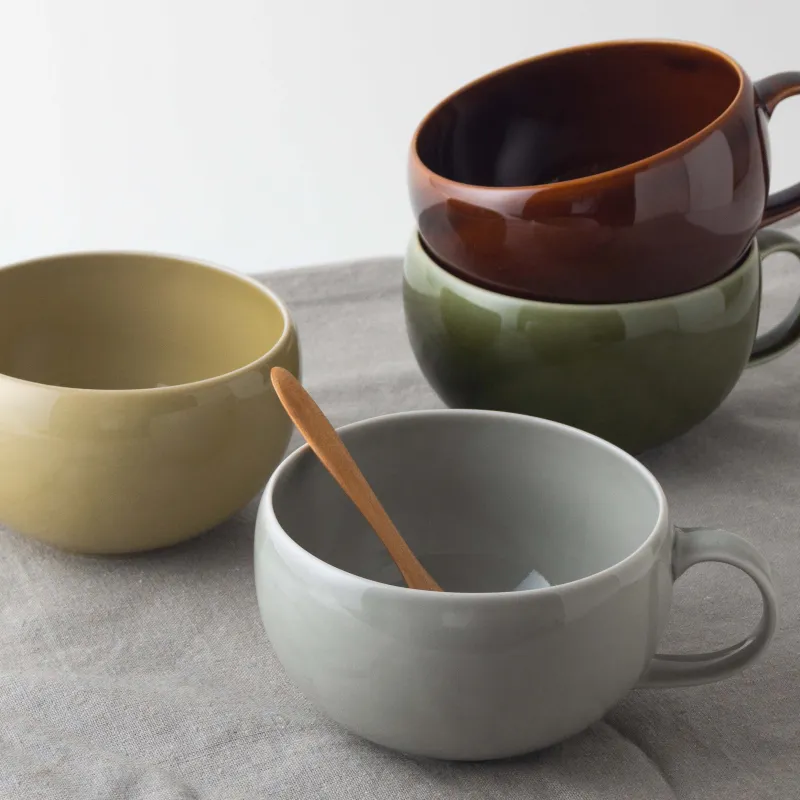 スープはもちろんシチューやサラダなど幅広く使えるスープマグ