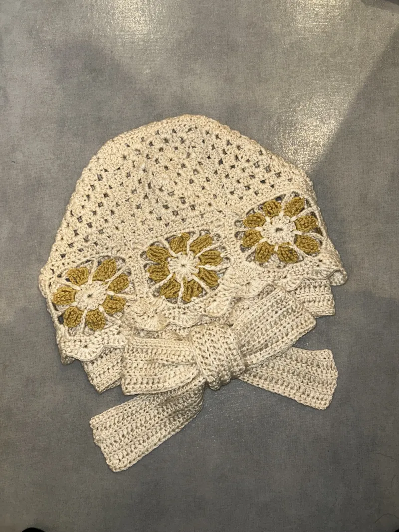 「リボンフラワーバラクラバ」触れて選ぶ、自分だけのお気に入り。これからのUV対策に、with Knivelle。