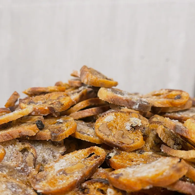 「Rusk」一般的なものよりだいぶ食感ごりごり系です。