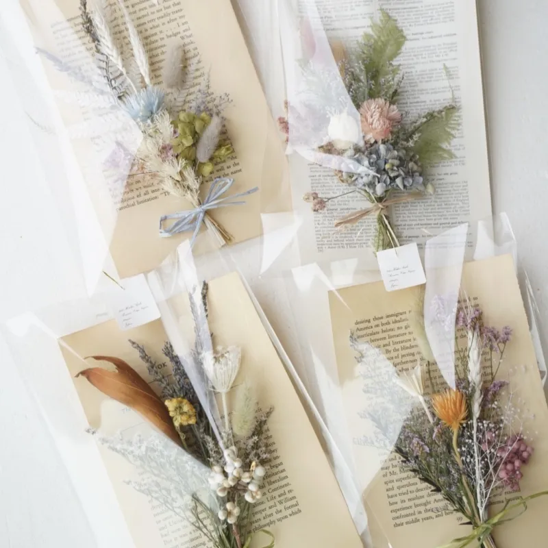 「植物標本」今回はボリュームあるブーケで制作しました。