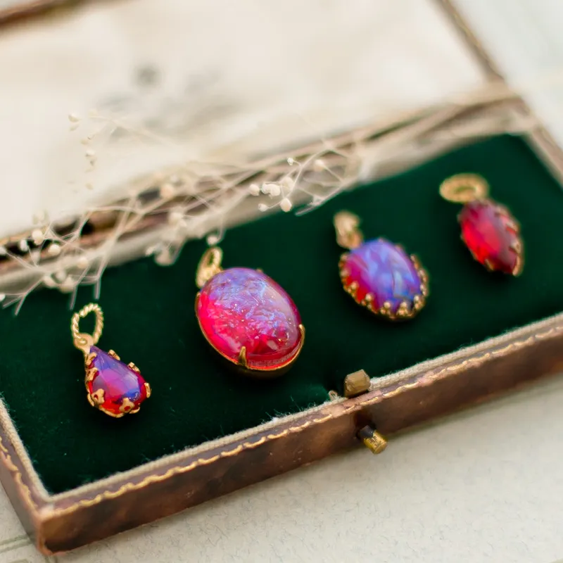 竜の炎を閉じ込めたようなレアパーツ、ドラゴンズブレスパーツも人気です。