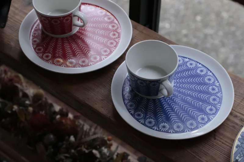 ライヤウオシッキネンによるデザインの「riikinkukko」。フィンランド語で「クジャク」の意味をもちます。