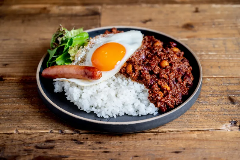 缶詰ではなく乾燥豆を使用した辛口のチリコンカン。豆嫌いな方でもいけちゃいます！