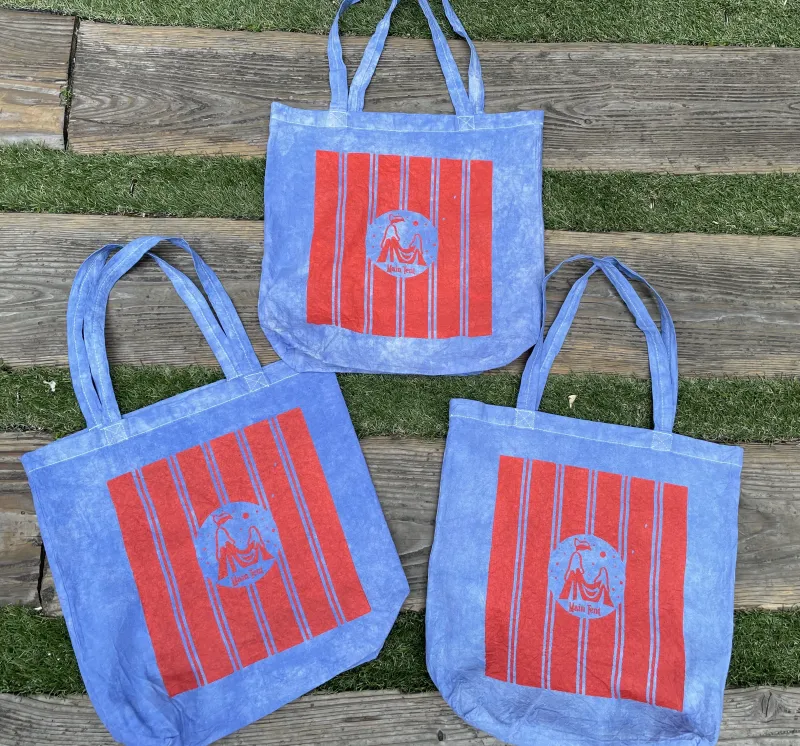 手刷り、手染め、MAIN TENTオリジナルブックバッグ