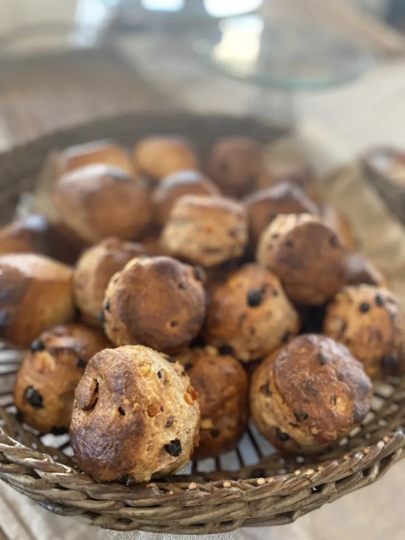 天然酵母のスコーンはパンです。