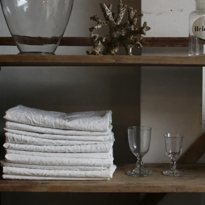 デッドストックのリネンクロス（Czech）