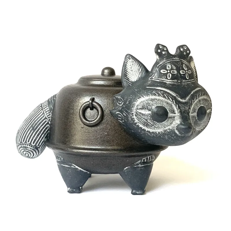 分福茶釜に転生した土偶です。タヌキ＋土偶「ラクーン・ドッグゥ」